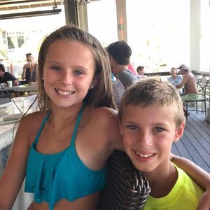 Meet your Posher, Holly